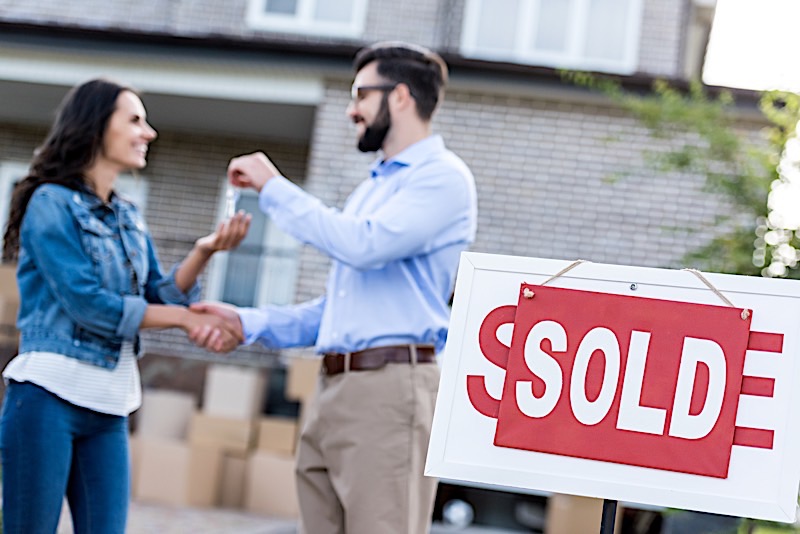 Buying foreclosure
